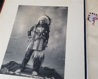 Beautiful scrapbook with pictures of Native Americans (Early 1900s)