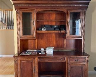 Hooker desk with hutch