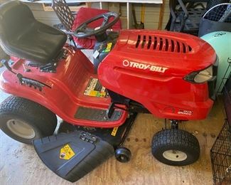Troy bilt riding mower