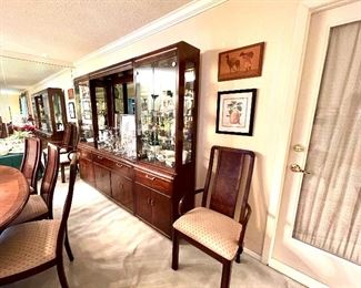 Thomasville Lighted China Hutch 