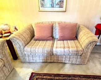Traditional Loveseat 