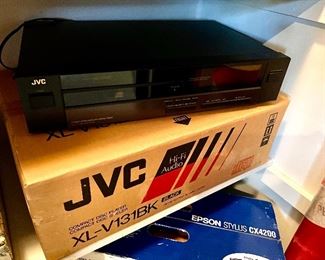 JVC XL -V131BK Compact Disc Player 