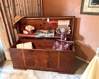 Lane Hope Chest 