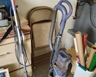 Vacuum, floor steamer