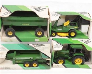 Lot Of 4 Vintage Ertl Tractor And Wagons
