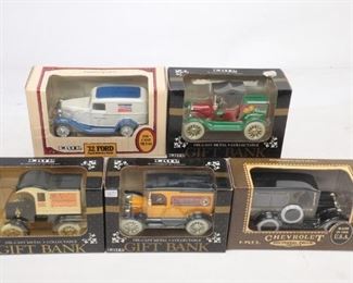 Lot Of 5 Vintage Ertl Gift Banks