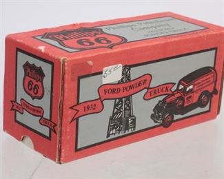 Vintage Ertl 1932 Ford Powder Truck