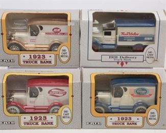 Lot Of 4 Vintage ERTL Coin Banks IGA, True Value , Kroger Super Valu