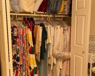 tableclothes for all occasions vintage quilts fun to shop bedding items too