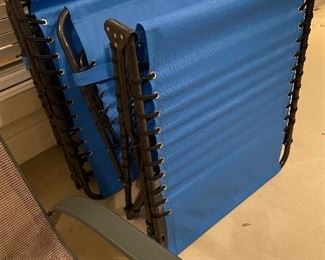 the good ones- less than 2 yrs old lounge chairs-