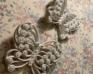 have several butterfly decor in 2 different sizes