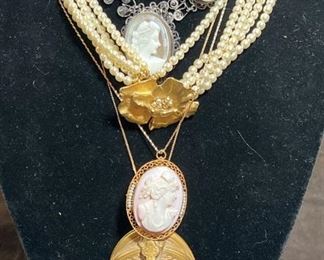 Trifari Other Necklaces