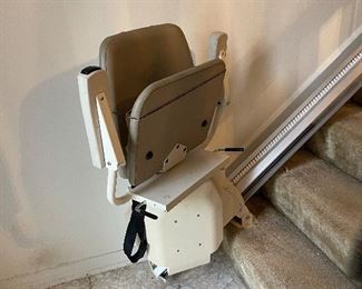 Pinnacle stair chair