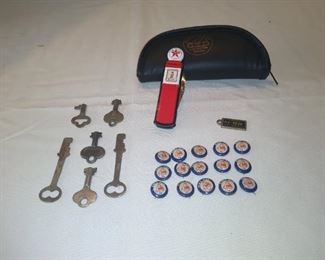 Assorted keys - Texaco knife- advertising buttons