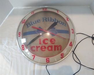 Double bubble Blue ribbon ice cream clock - runs good