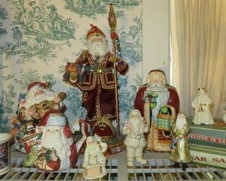 Santa Clause Figurines