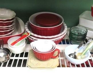 Red/White Baking Dishes/Pie Plates. Measuring Cups
