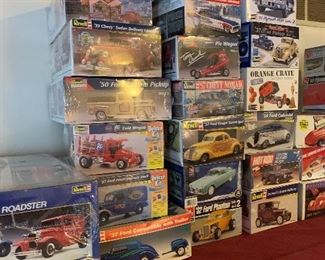 MODEL KITS