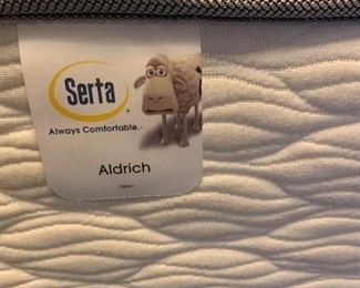 NICE SERTA QUEEN MATTRESS- VERY CLEAN