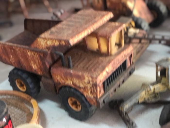 Country Vintage Sale in Little River Academy, TX starts on 11/10/2022