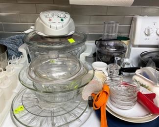 Cooker and misc. bowls