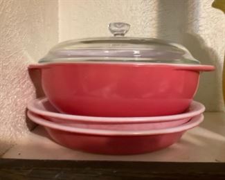 Pyrex, casserole and pie pans