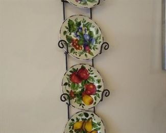 Plate holders with plates