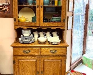 Oak kitchen hutch 