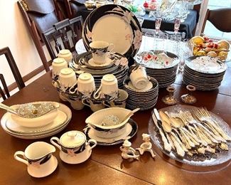 Mikasa Charisma - 5pc place setting for 12 and with extra serving peices 