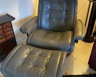 Ekornes Chair & Ottomon