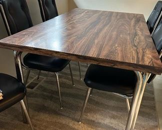 Chromcraft Dining Table & Chairs