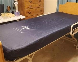 Very nice medical bed