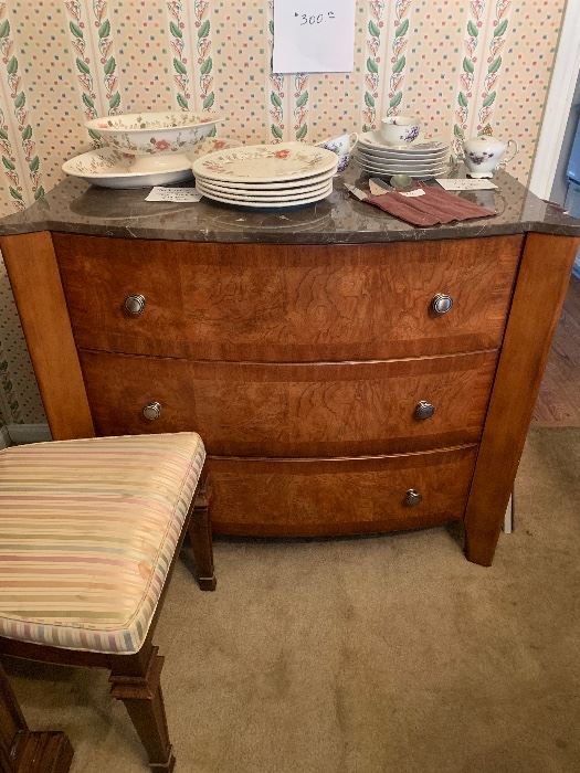 1/2 off Huge ESTATE SALE in CLEAR LAKE!!! starts on 11/12/2022