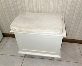 Small stool chest