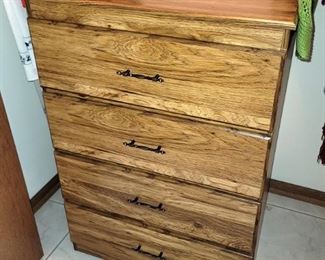 Small 4 drawer chest
