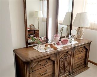 Wide dresser with 2 mirrors 