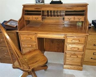 Wood roll-top desk with chair