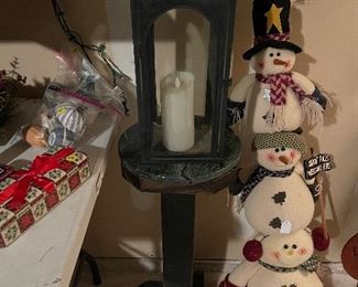 Marble stand, Lantern, Holiday