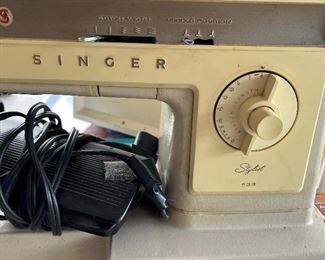 Nice Singer with case