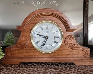 Strausbourg Manor mantle clock
