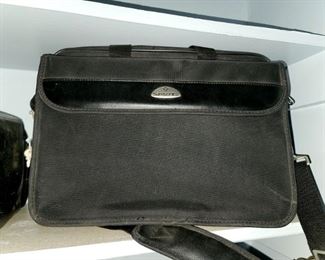 Samsonite divider travel bag/briefcase