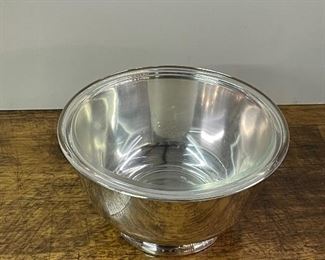 VINTAGE SILVERPLATE SERVING BOWL WITH PYREX INSERT