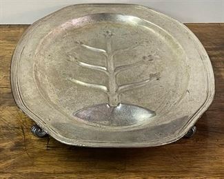 VINTAGE SILVERPLATE CARVING TRAY
