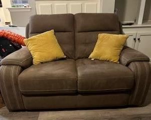 Power Reclining Love Seat