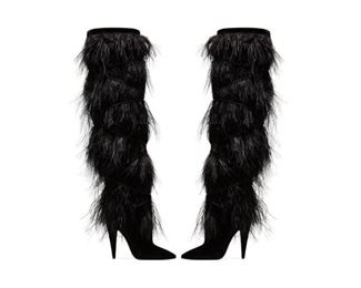 This Saint Laurent Yeti Plumes High End Designer Boots New With The Box Size 9.5 is for sale. The price is $3200.
Please text or call 7032689529 for inquiries, or visit Tysons Jewelry located at:
8373 Leesburg Pike #12, Vienna Virginia 22182 More pictures can be viewed on our Google Store, in the Footwear section: https://www.google.com/search?sxsrf=ALiCzsYHEh6MymF3dh25wQbEPXID2RYzfQ:1666110762177&q=Tysons+Jewelry&ludocid=3482357705316567291&gsas=1&lsig=AB86z5XerEnRdcJpYBZr7pId48ad&sa=X&ved=2ahUKEwi79oqhmur6AhXEUjUKHfYbDXMQhecIegQIFhAN&biw=1873&bih#lpc=lpc