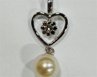 The 14K White Gold 0.03 Carat Diamonds White Pearl 0.8 Grams Flower Heart Pendant shown, and/or similar products are available for shipping or for browsing and purchase at Tysons Jewelry. The price is $100.

Please text or call 7032689529 for inquiries, or visit Tysons Jewelry located at:

8373 Leesburg Pike #12, Vienna Virginia 22182

Additional pictures are available upon request.

We buy gold and precious metals at 95%. Please see our website to learn more about specific prices, our other products/services & additional ways to get in contact:

https://tysonsjewelry.net

Jewelry resizing, and repair services are available at the store. Inquiries regarding gold, silver, precious metals, coins, watches, diamonds, cars, and collectibles are welcome!