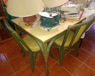 cute table & 2 chairs