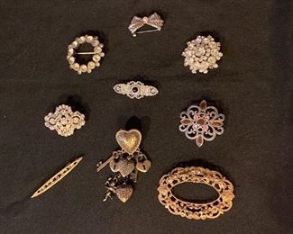 Variety Broach Collection