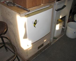 Small refrigerator