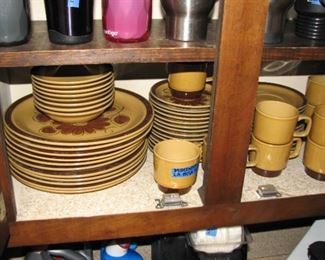 mid century dish set